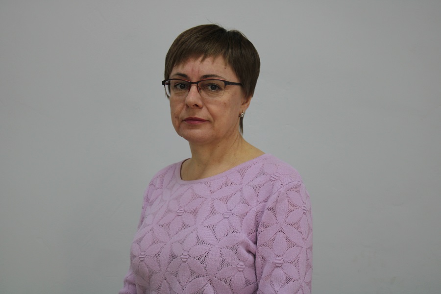 Резникова Елена Васильевна.